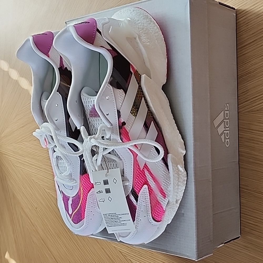 Womens Adidas Shoes - Picture 2 of 9